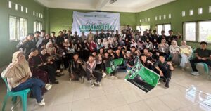 foto bersama peserta LK 1 HMI Komisariat Nurcholish Madjid